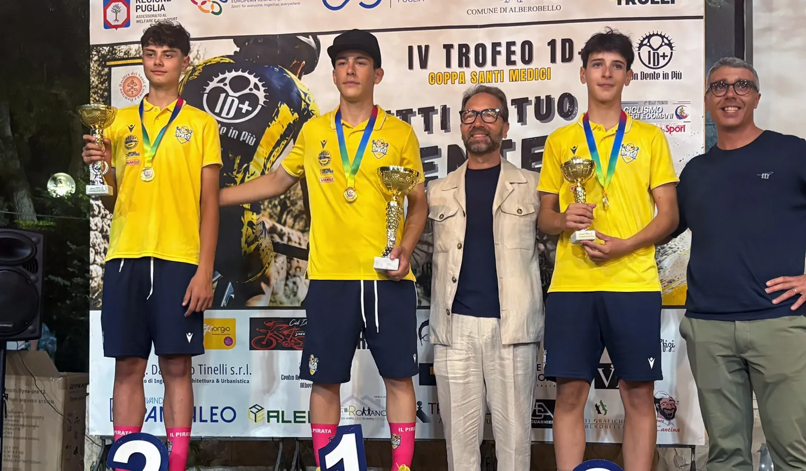 podio pirati con scacchi e coletta